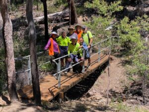 Support Volunteers Building Bridges thumbnail